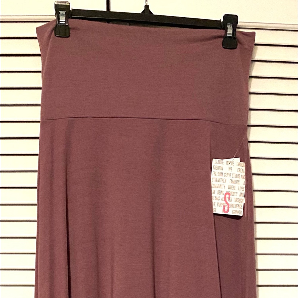LuLaRoe Olivia hi-low skirt